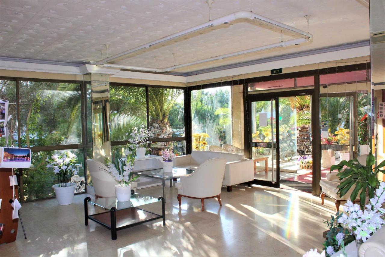 Playa Blanca Hotel Sa Coma  Bagian luar foto
